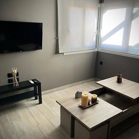 Joannas Airport Luxury Rooms アルテミダ エクステリア 写真