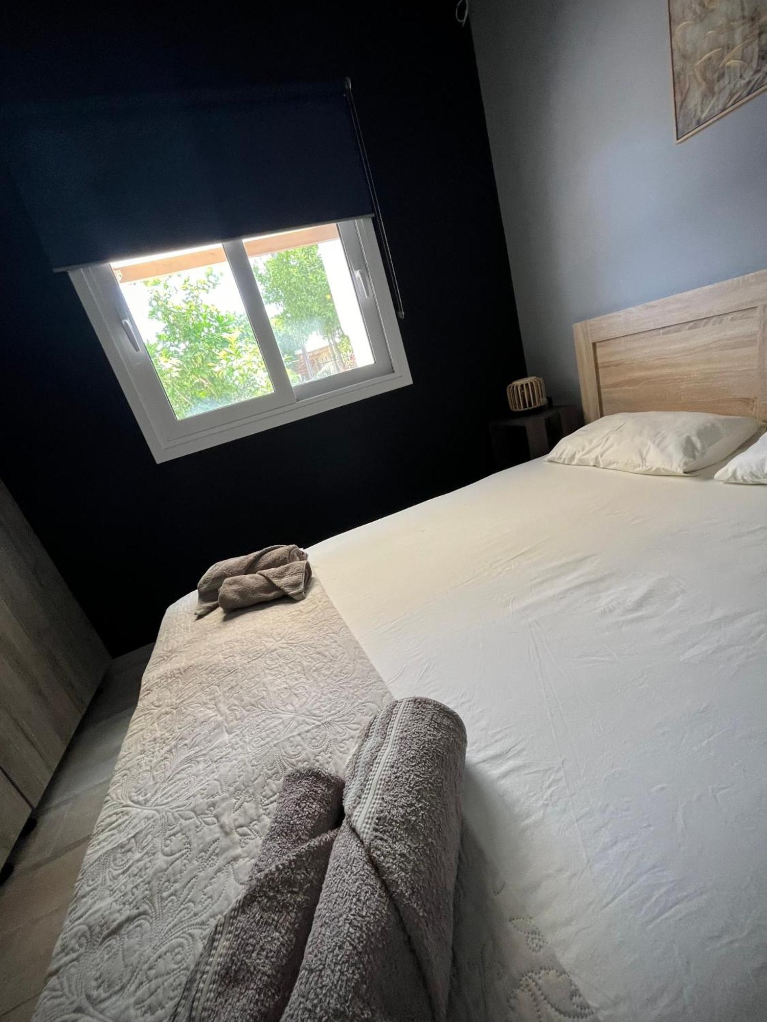 Joannas Airport Luxury Rooms アルテミダ エクステリア 写真